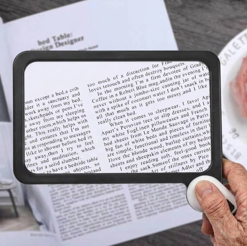 5X Large Magnifying Glass – Dimmable Lighting for Clear Reading